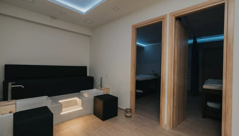 4* Kahlua Hotel