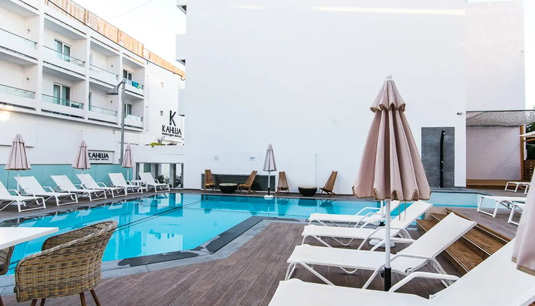 4* Kahlua Hotel