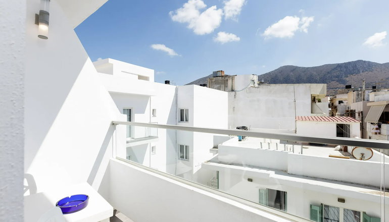 4* Kahlua Hotel