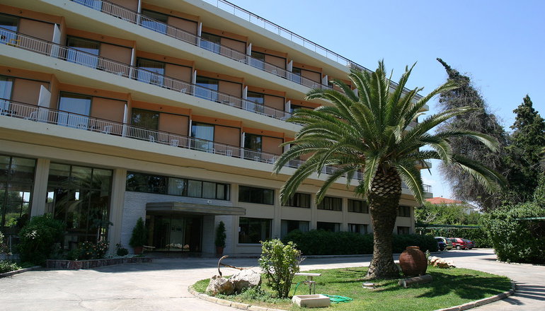 4* Kalamaki Beach Hotel