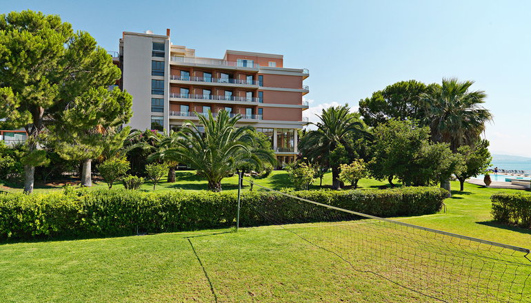 4* Kalamaki Beach Hotel