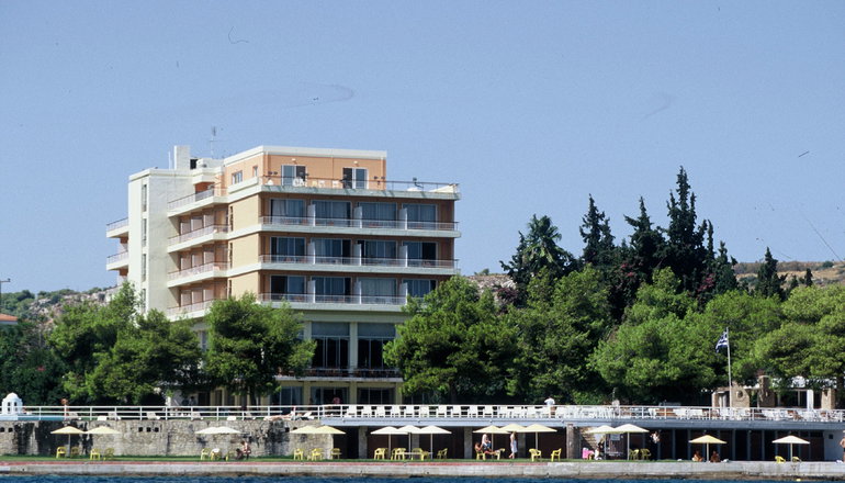 4* Kalamaki Beach Hotel