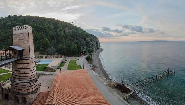 4* Kaminos Resort by Nin & Bau - Λίμνη, Εύβοια