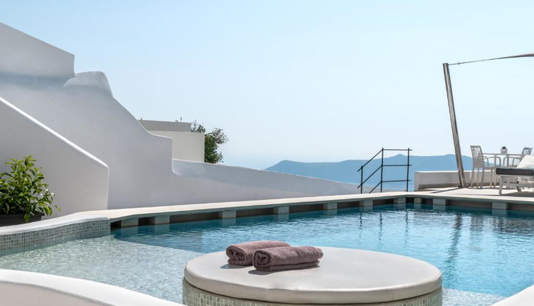 4* Kasimatis by La Perla
