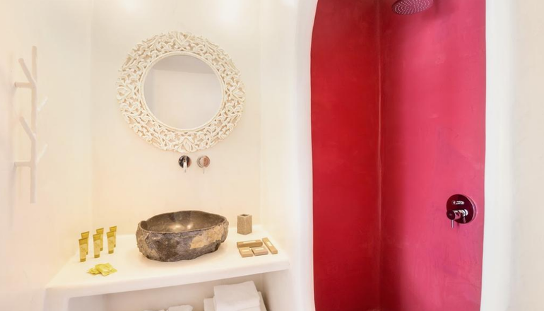 4* Kasimatis by La Perla