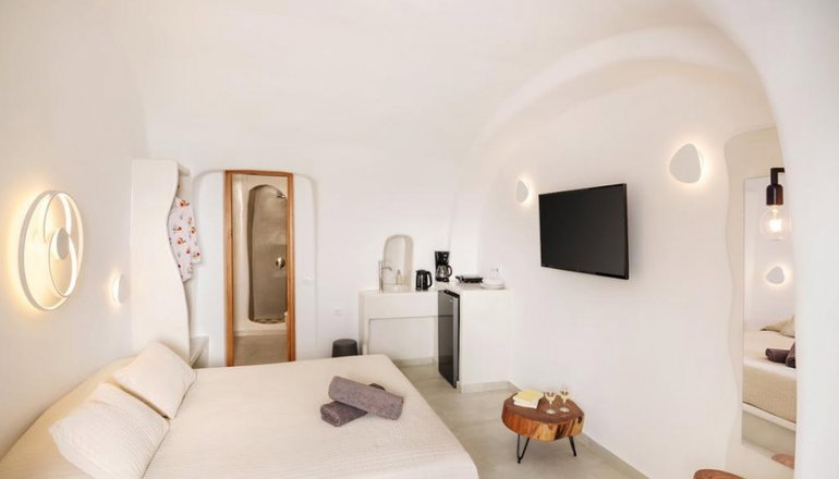 4* Kasimatis by La Perla