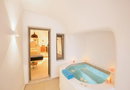 4* Kasimatis by La Perla