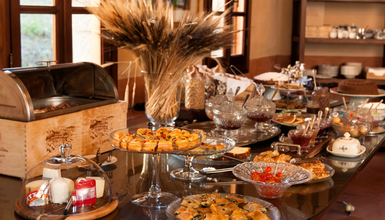 4* Katogi Averoff Hotel & Winery