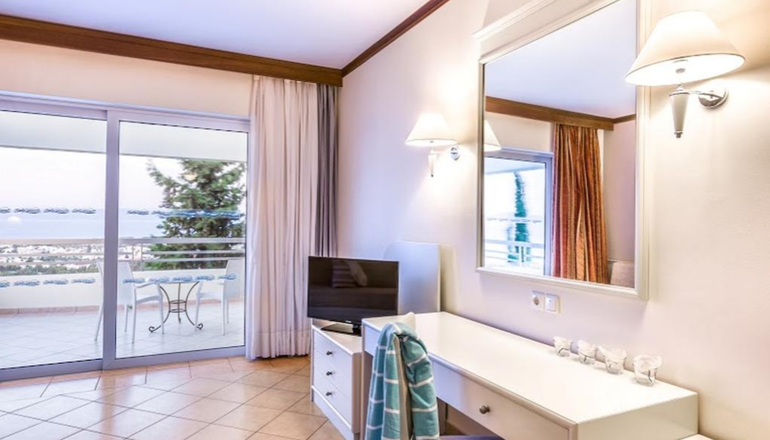 4* Kipriotis Aqualand Hotel