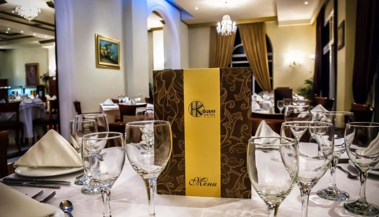 4* Kouros Hotel