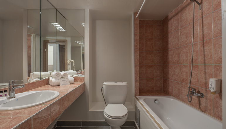4* Kriopigi Hotel