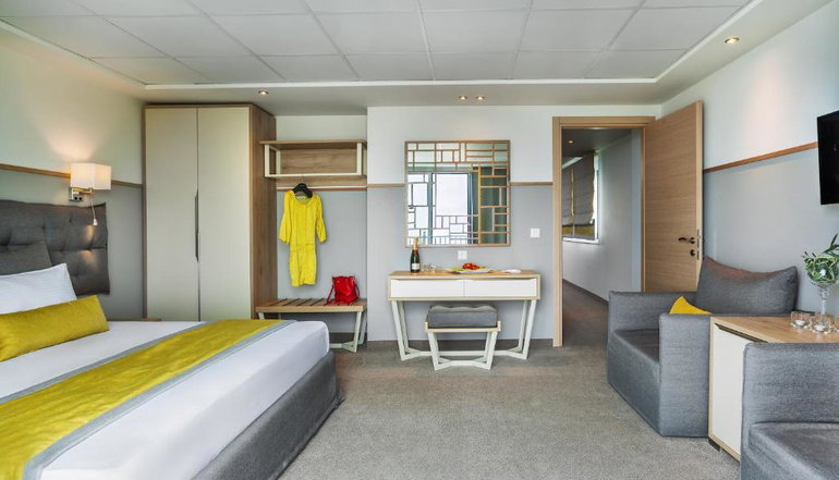 4* Kriopigi Hotel