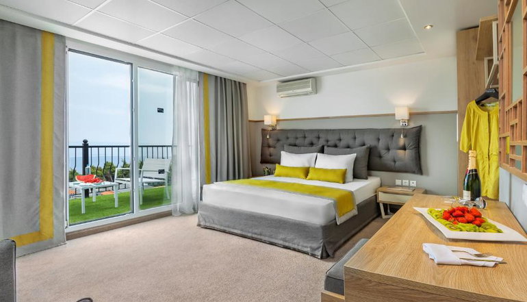 4* Kriopigi Hotel
