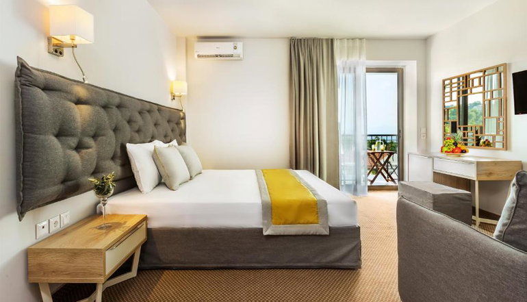 4* Kriopigi Hotel