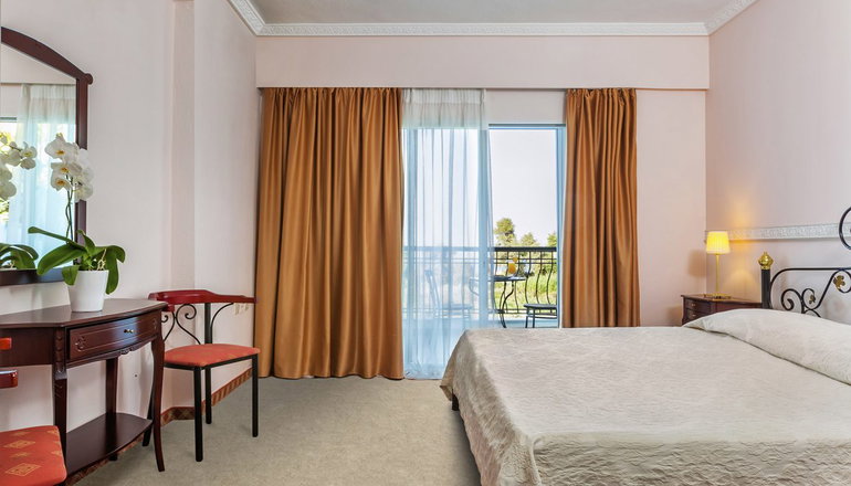 4* Kriopigi Hotel