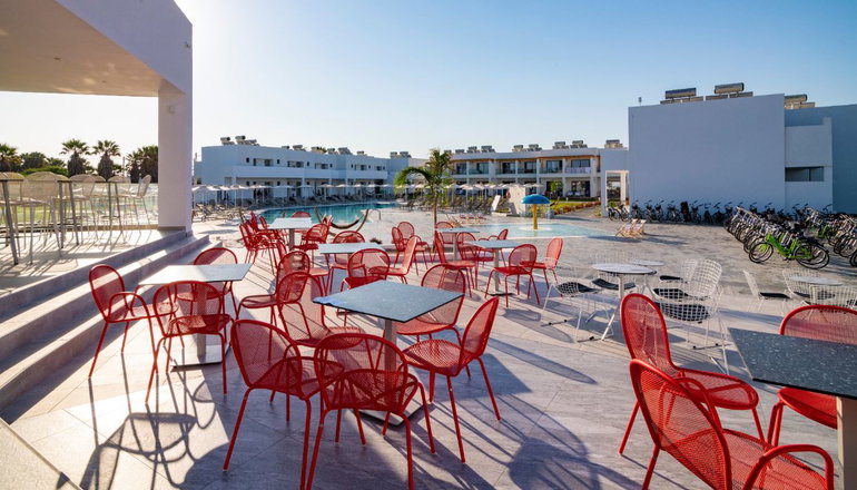 4* Lambi Resort