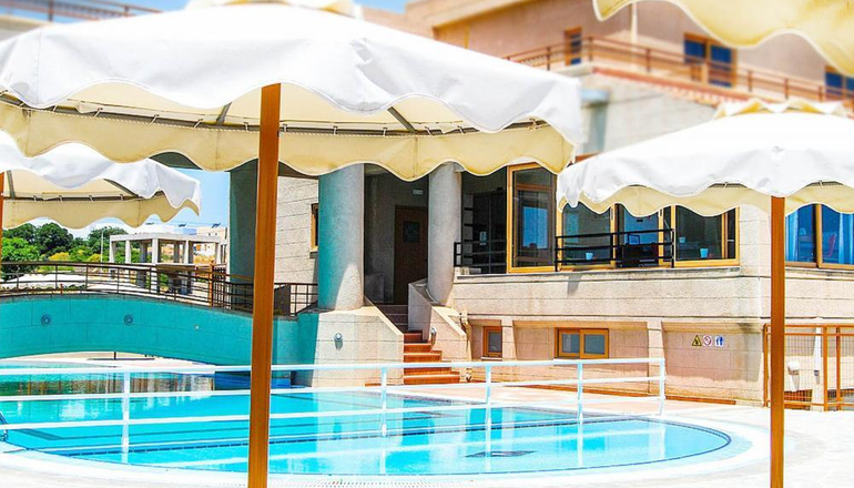 4* Ledras Beach Hotel