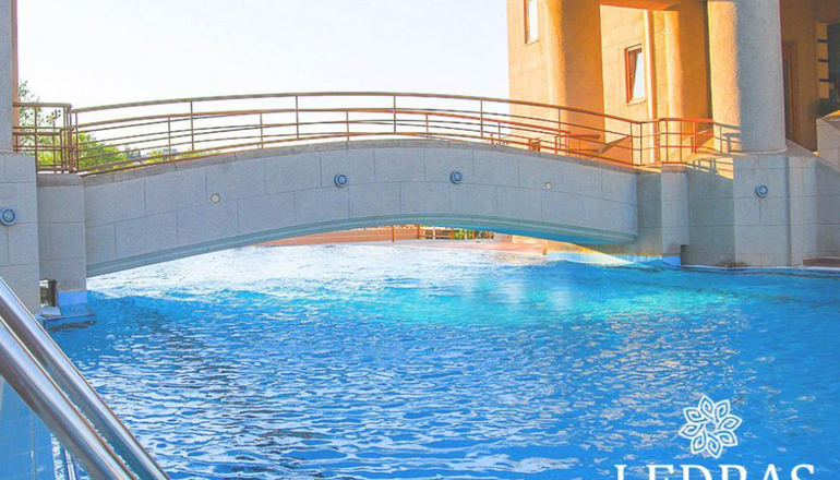 4* Ledras Beach Hotel