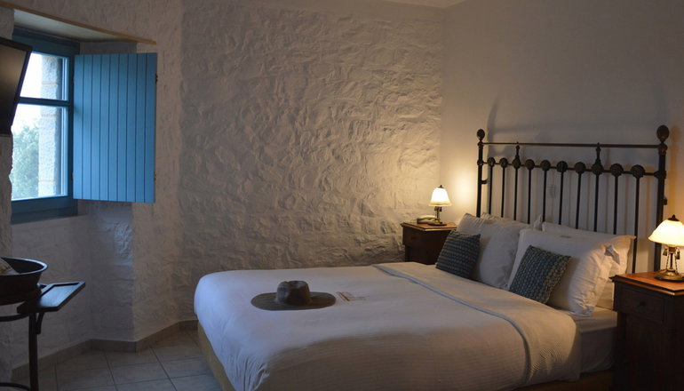 4* Lithos Stone Suites - Αρεόπολη, Μάνη