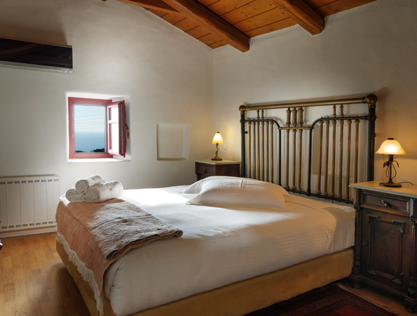 4* Lithos Stone Suites - Αρεόπολη, Μάνη