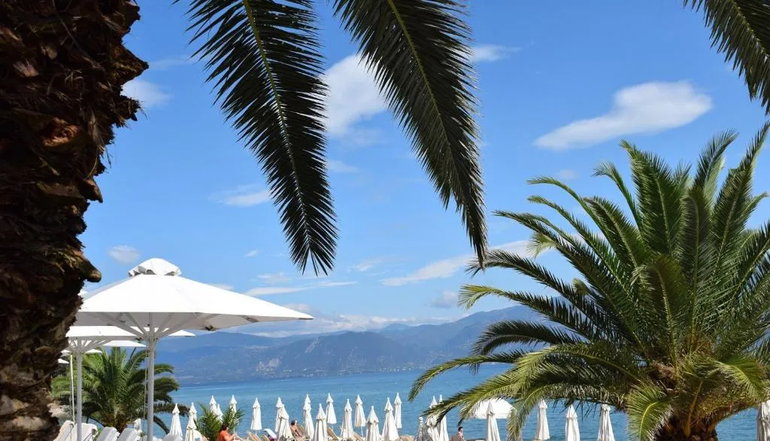 4* Long Beach Resort Hotel
