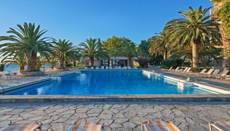 4* Long Beach Resort Hotel