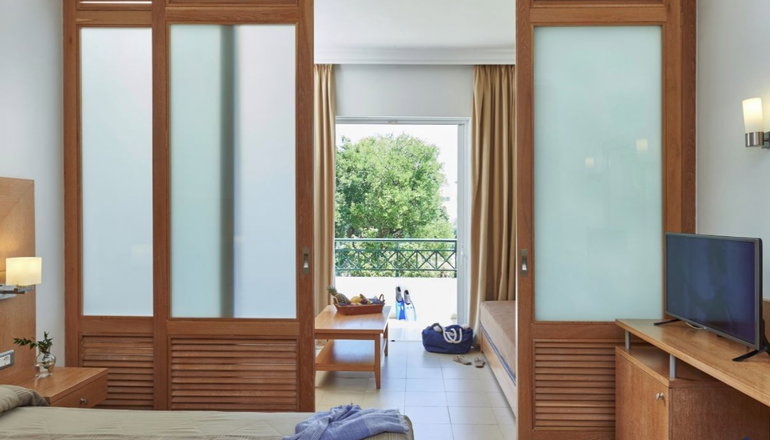 4* Louis Corcyra Gardens