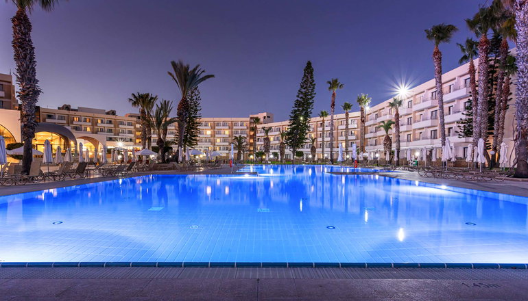 4* Louis Phaethon Beach