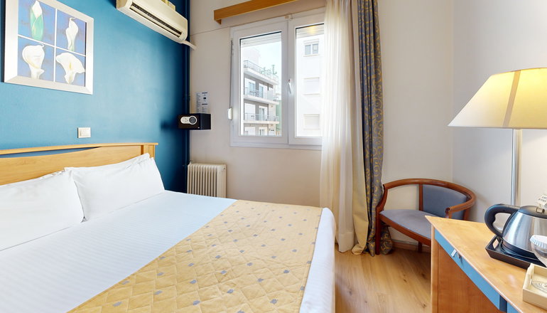 4* Lucy Hotel - Χαλκίδα