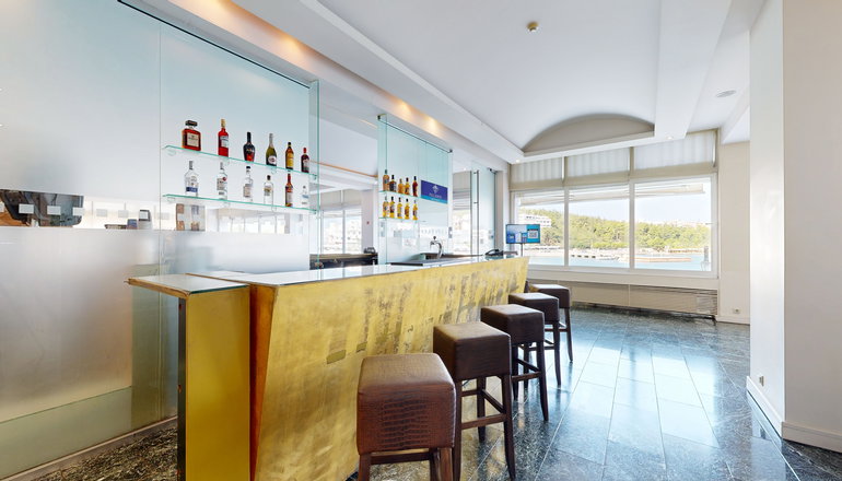 4* Lucy Hotel - Χαλκίδα