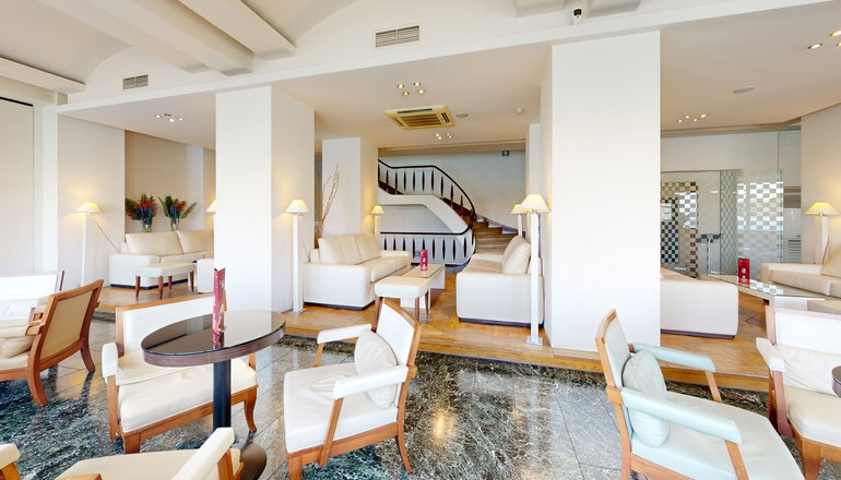 4* Lucy Hotel - Χαλκίδα