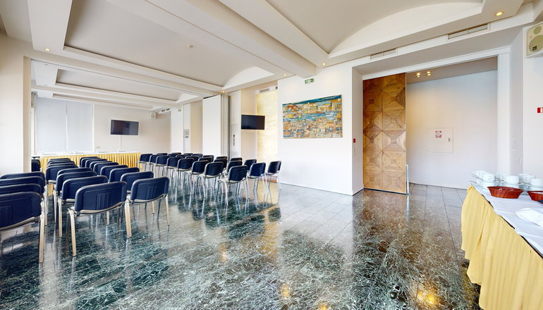 4* Lucy Hotel - Χαλκίδα