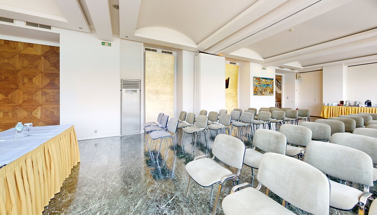 4* Lucy Hotel - Χαλκίδα