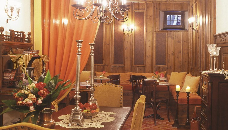 4* Mansion Santikos