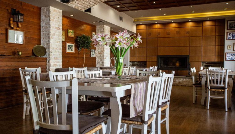 4* Manthos Mountain Resort Hotel & Spa