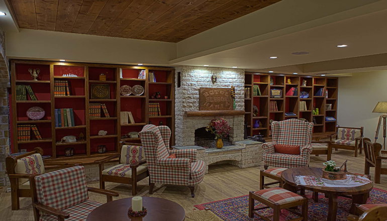 4* Manthos Mountain Resort Hotel & Spa