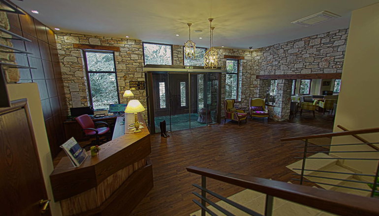 4* Manthos Mountain Resort Hotel & Spa