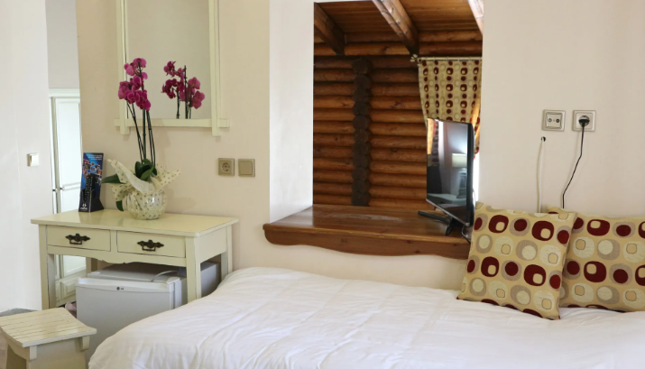 4* Manthos Mountain Resort Hotel & Spa