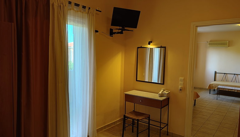 Elanthi Village Hotel