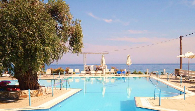 4* Maranton Beach Hotel