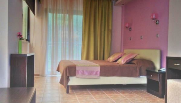 4* Maranton Beach Hotel