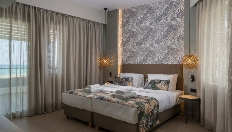 4* Mare Blue & Suites