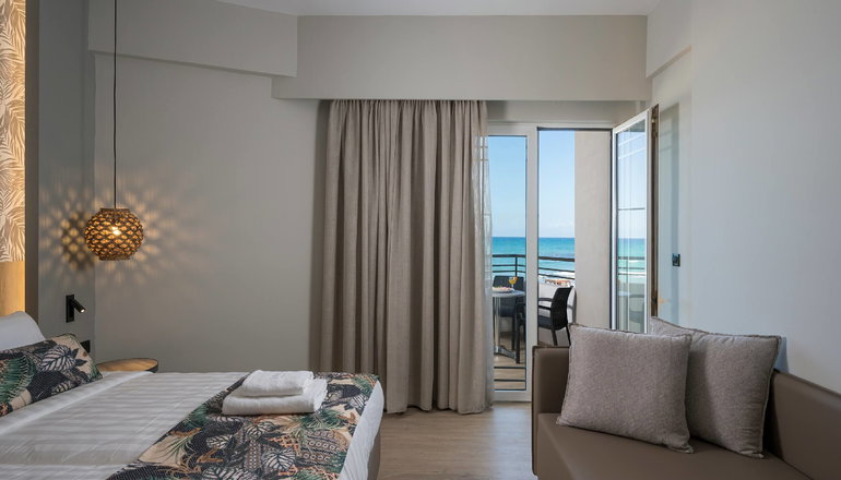4* Mare Blue & Suites