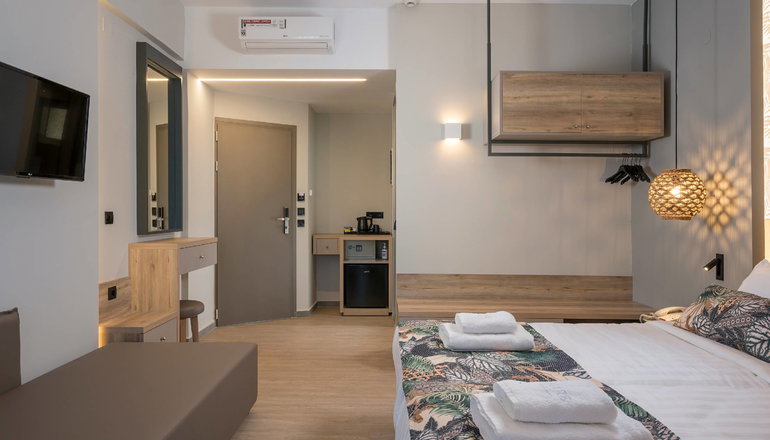 4* Mare Blue & Suites