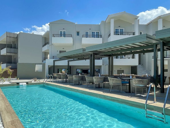 4* Mare Blue & Suites