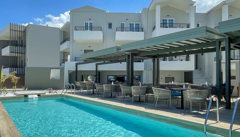 4* Mare Blue & Suites