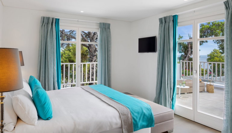 4* Marpunta Village