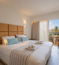 4* Minos Hotel