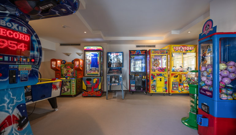 4* Minos Hotel