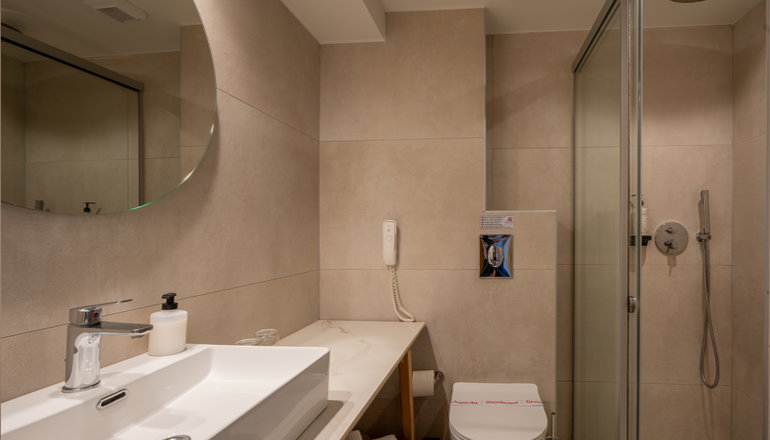 4* Minos Hotel